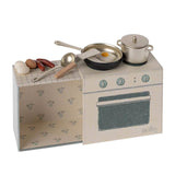 Miniature Dollhouse Stove and Cooking Set - 2024 Edition