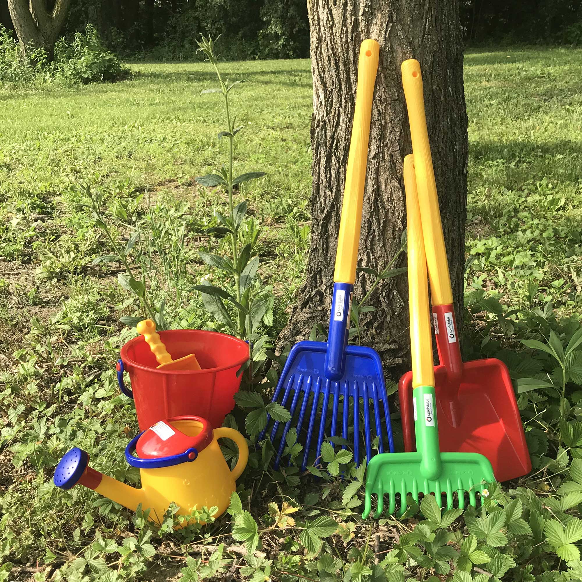 Children's Long Handled Leaf Rake