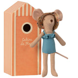 Mom Mouse in a "Cabin de Plage" Cabana